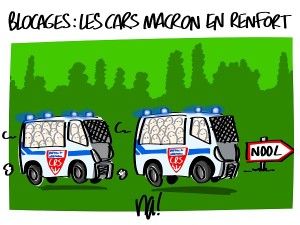 Blocages : les cars Macron en renfort